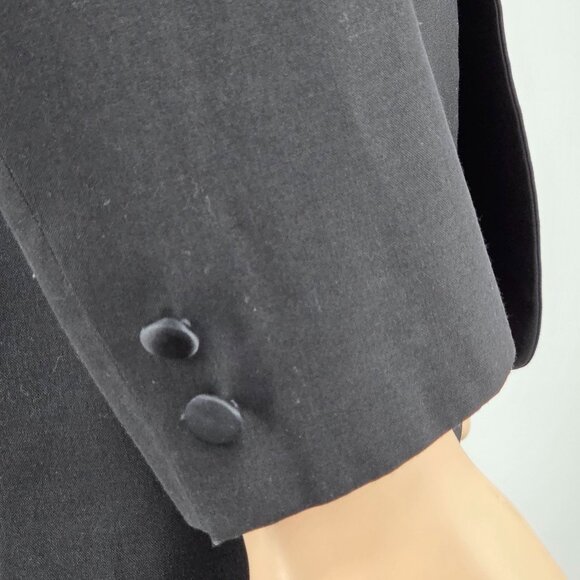 Neiman Marcus Mens Vintage Two-Piece Black Tuxedo With Satin Lapels Size 38R - Picture 3 of 16